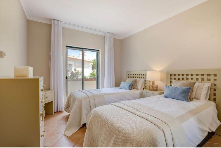 2Bedroom Bungalow Heated Shared Pool ,Near Carvoeiro And Ferrugudo Carvoeiro (Lagoa) Exterior foto