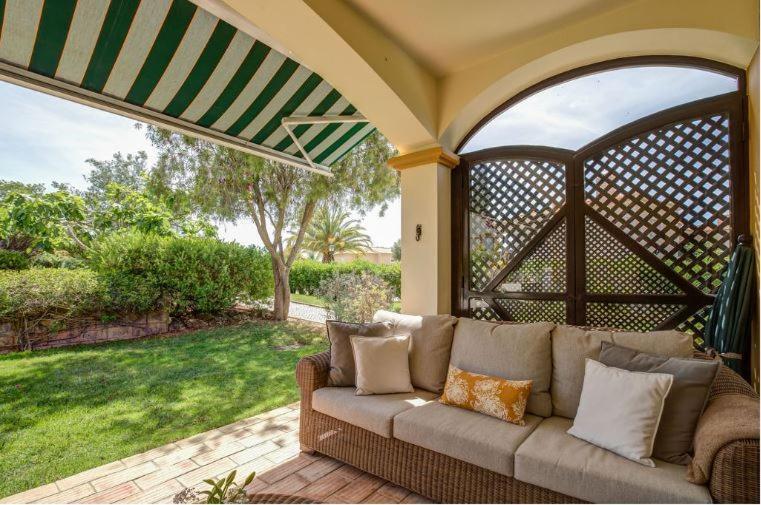2Bedroom Bungalow Heated Shared Pool ,Near Carvoeiro And Ferrugudo Carvoeiro (Lagoa) Exterior foto