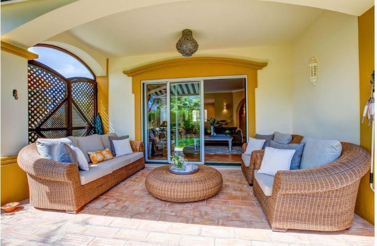2Bedroom Bungalow Heated Shared Pool ,Near Carvoeiro And Ferrugudo Carvoeiro (Lagoa) Exterior foto